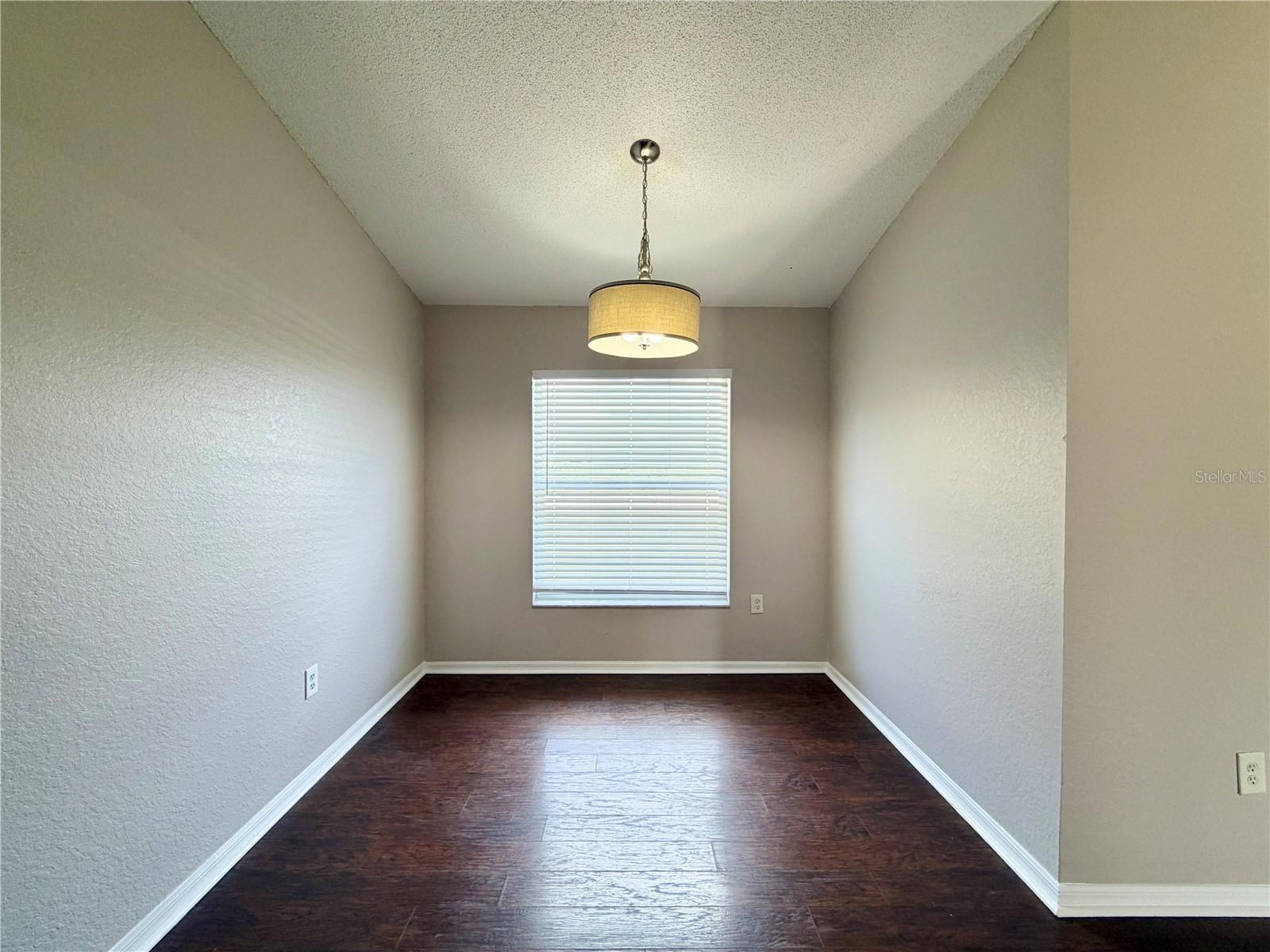 SAVANNA POINTE - Residential