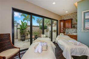 ESPLANADE GOLF AND COUNTRY CLUB - Residential