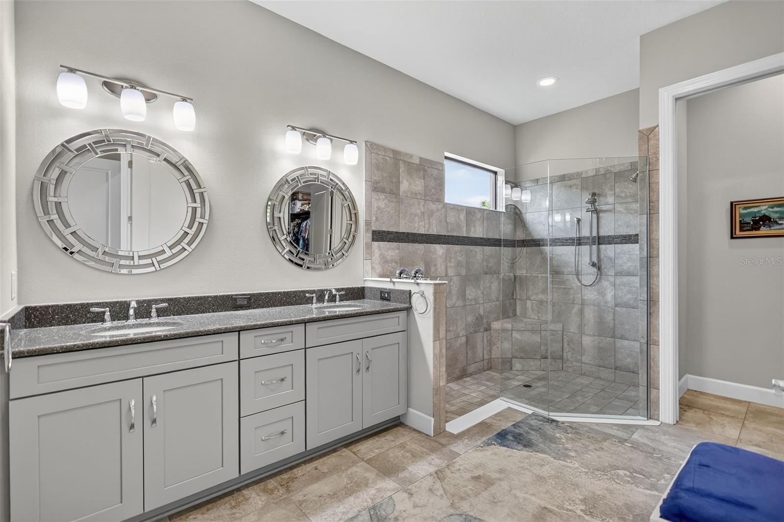 ESPLANADE GOLF AND COUNTRY CLUB - Residential