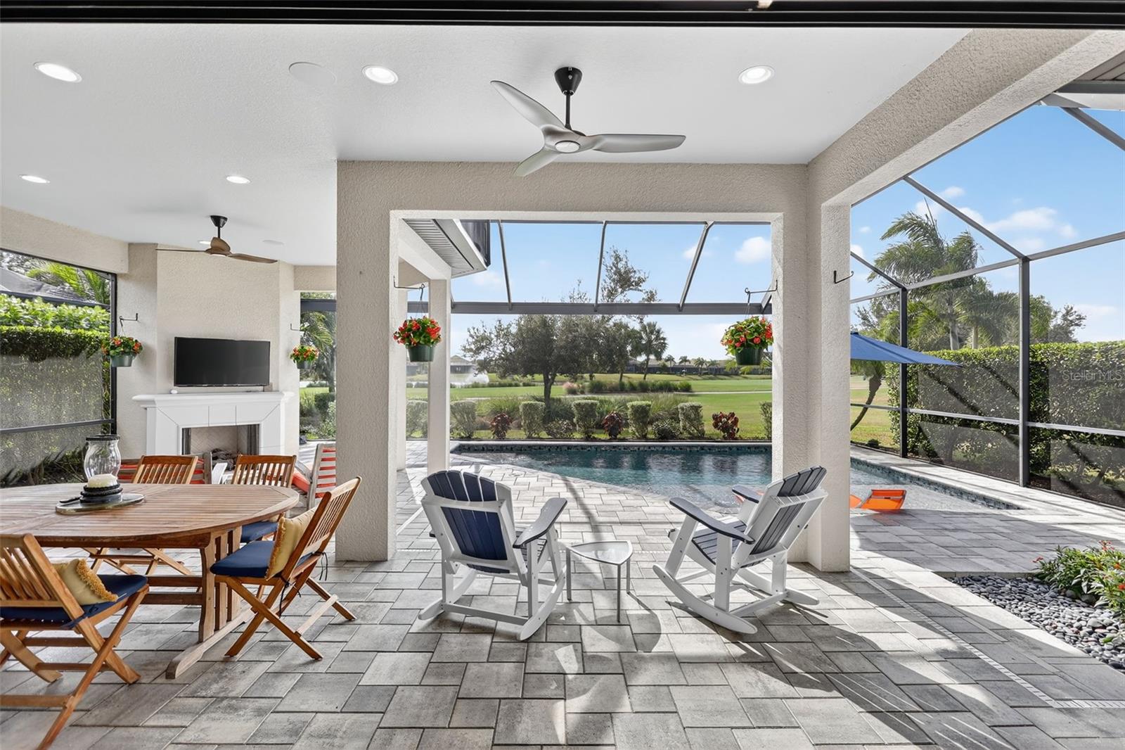 ESPLANADE GOLF AND COUNTRY CLUB - Residential