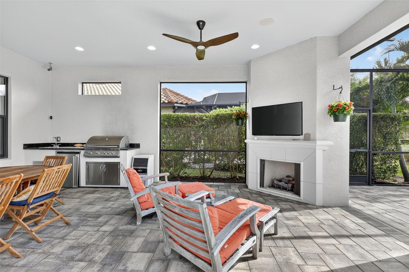 ESPLANADE GOLF AND COUNTRY CLUB - Residential