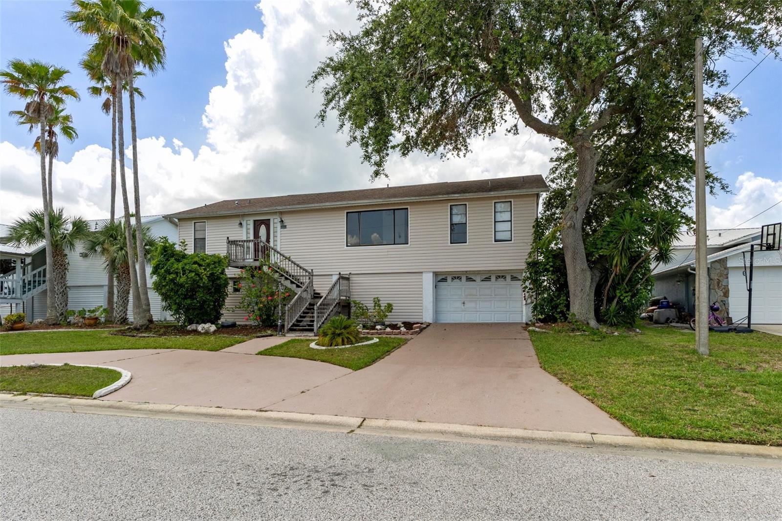 HERNANDO BEACH - Residential