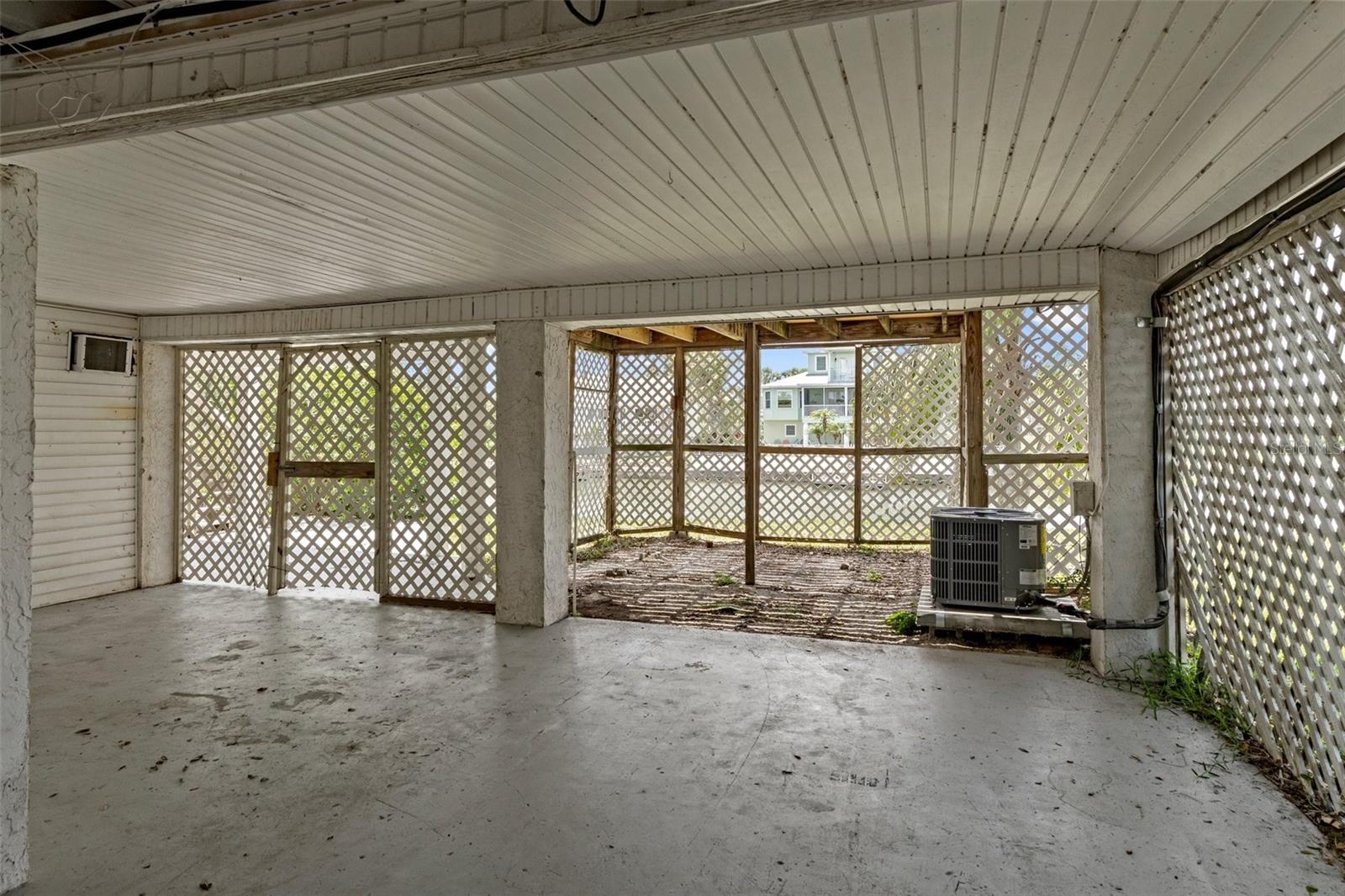 HERNANDO BEACH - Residential