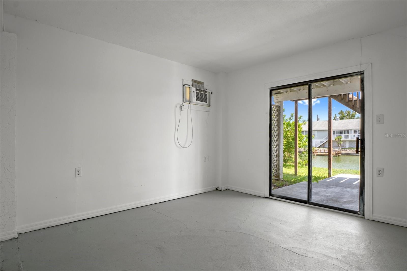 HERNANDO BEACH - Residential