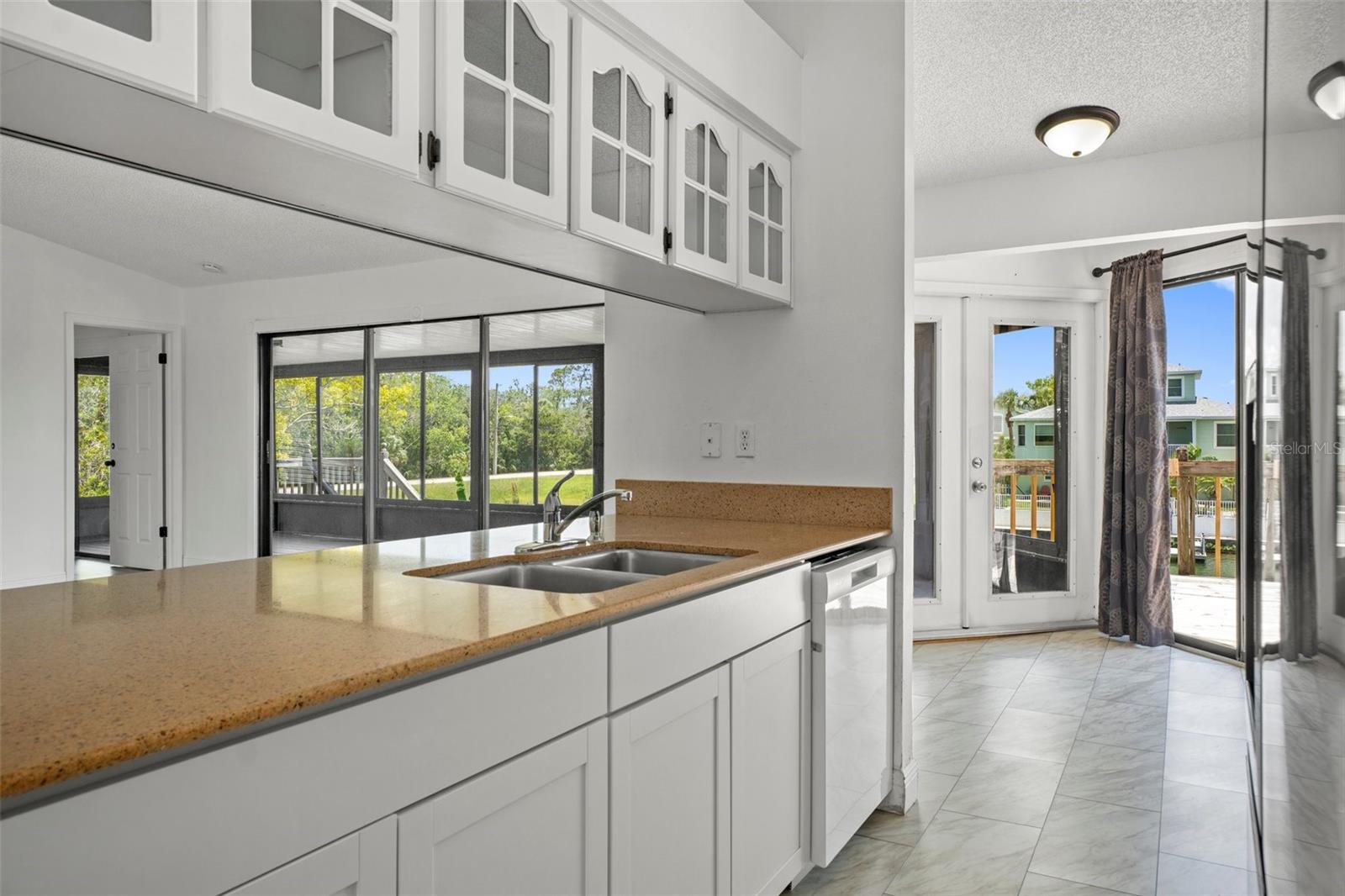 HERNANDO BEACH - Residential