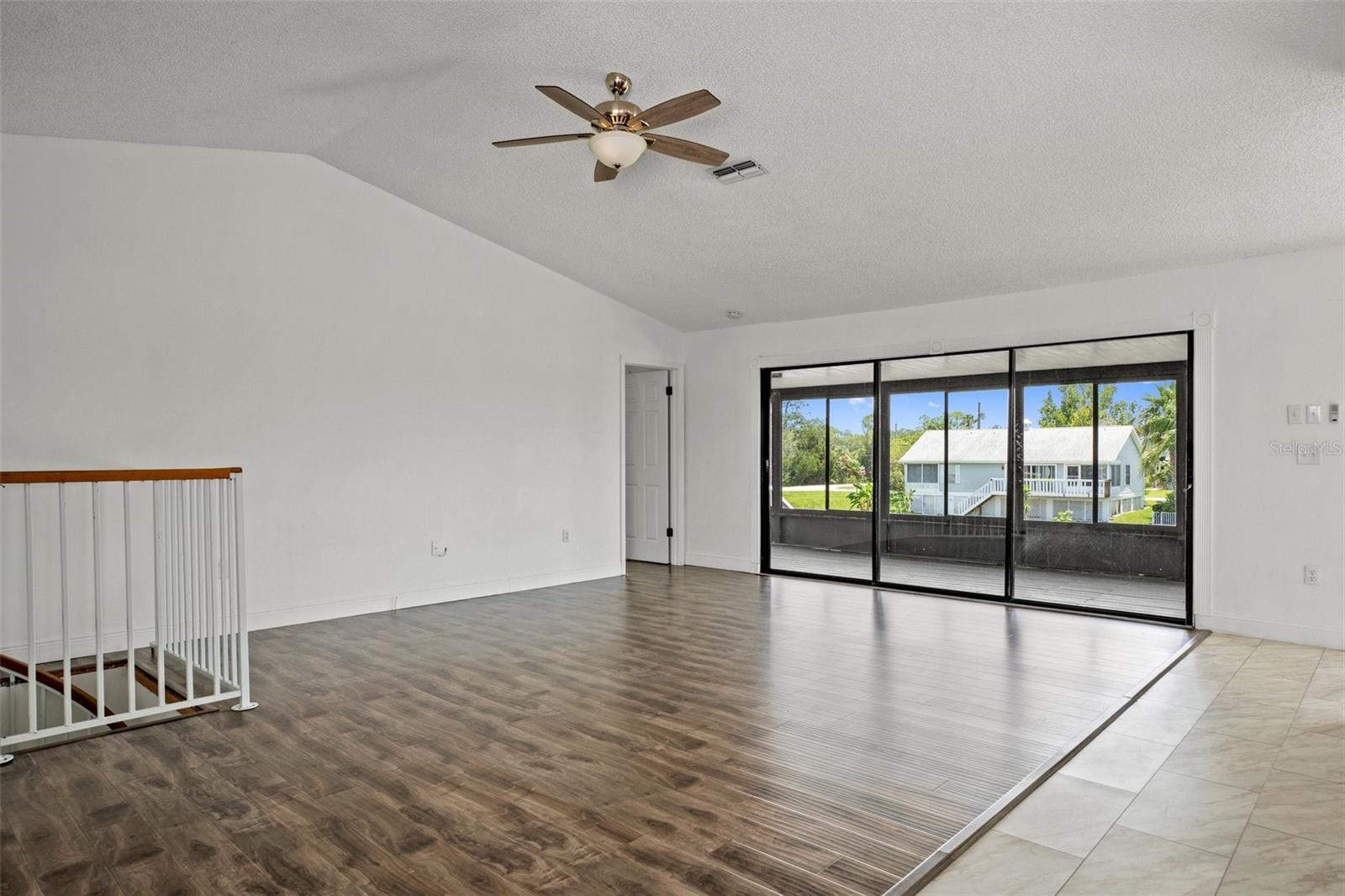 HERNANDO BEACH - Residential