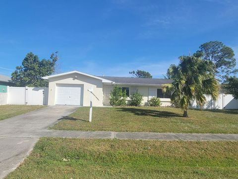 Photo of 6290 Coniston Terrace, North Port, FL 34287 (MLS # A4683860)
