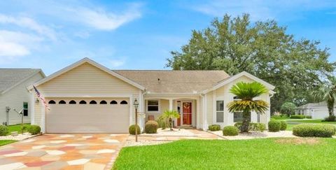 Photo of 1401 Madrigal Lane, The Villages, FL 32159 (MLS # G5098853)