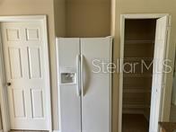 OAKS, THE PH I B-2 - Residential Lease