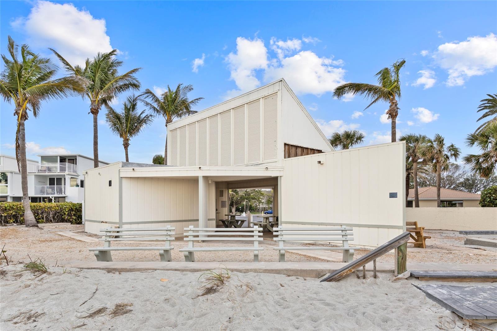 LONGBOAT HARBOUR - Residential