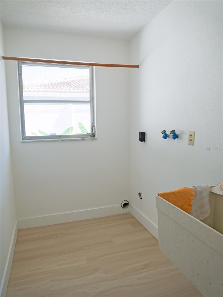 TANGLEWOOD ISLE SUB - Residential
