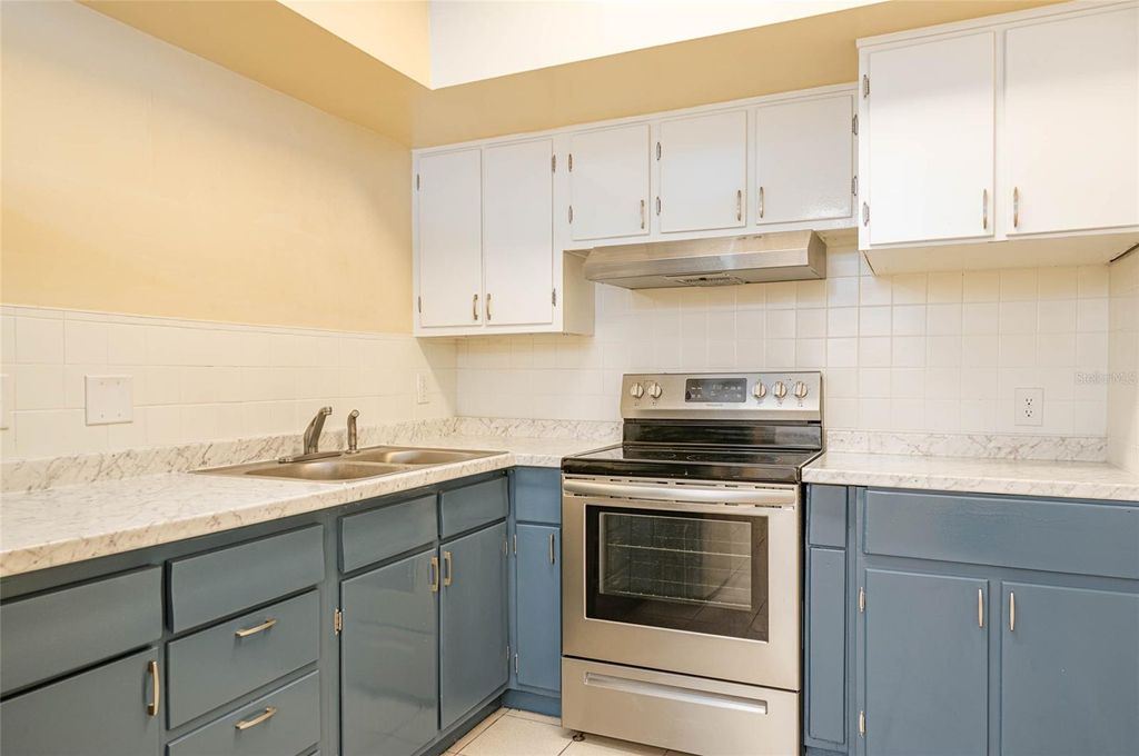 Photo of 3214 Kathleen Drive, Orlando, FL 32810 (MLS # O6376044)