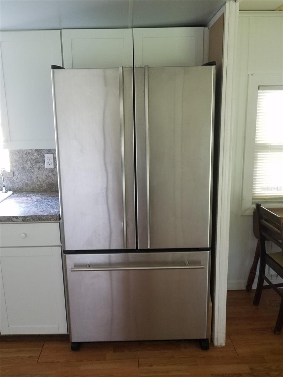 GREAT LAKE SUB - Residential Lease