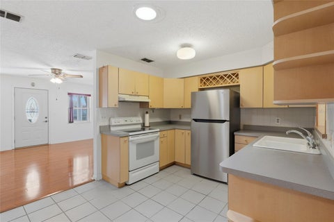 6130 17th Street, Zephyrhills, FL 33542