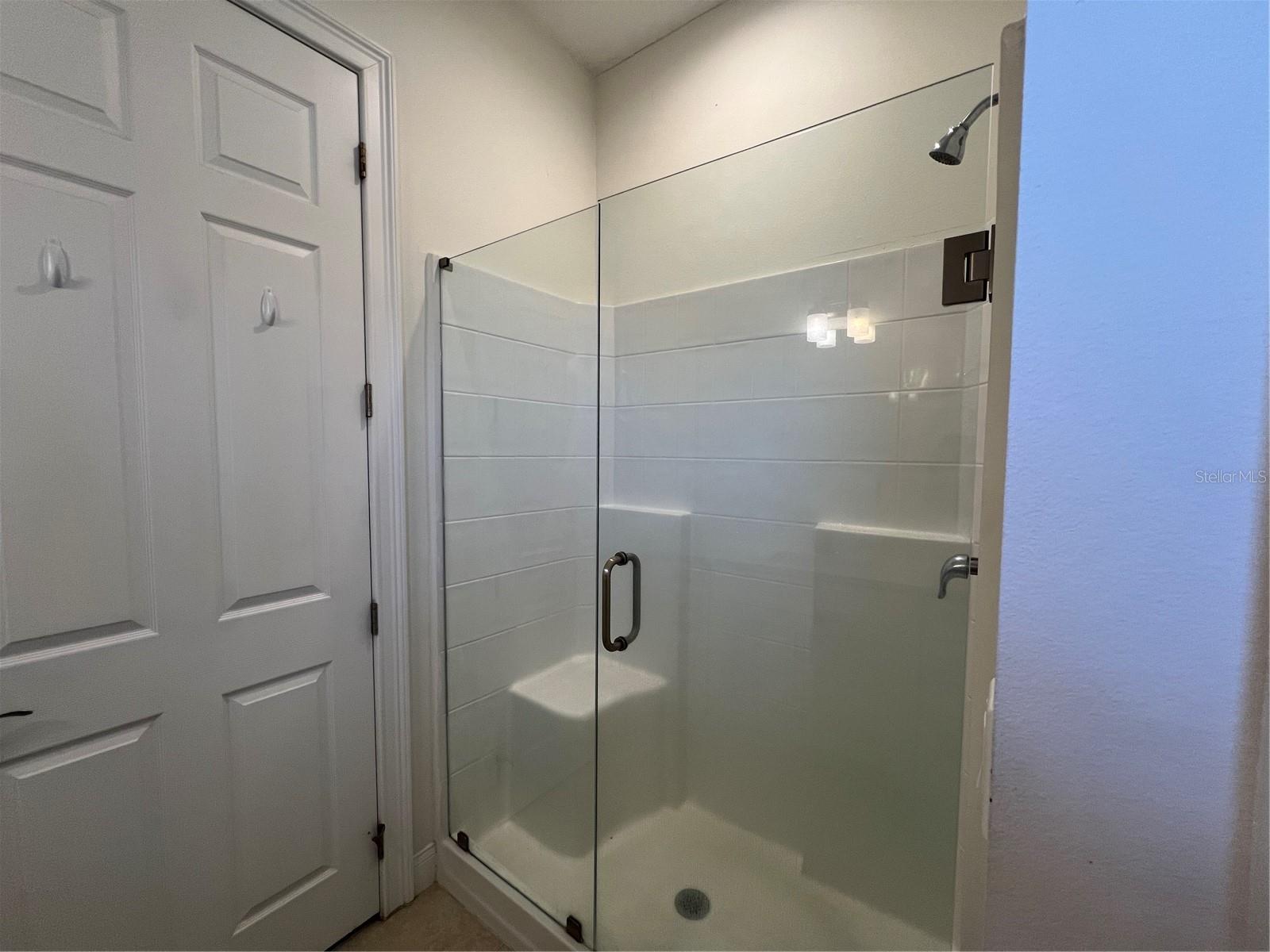 SOUTHWEST QUADRANT PH 01-04 - Residential Lease