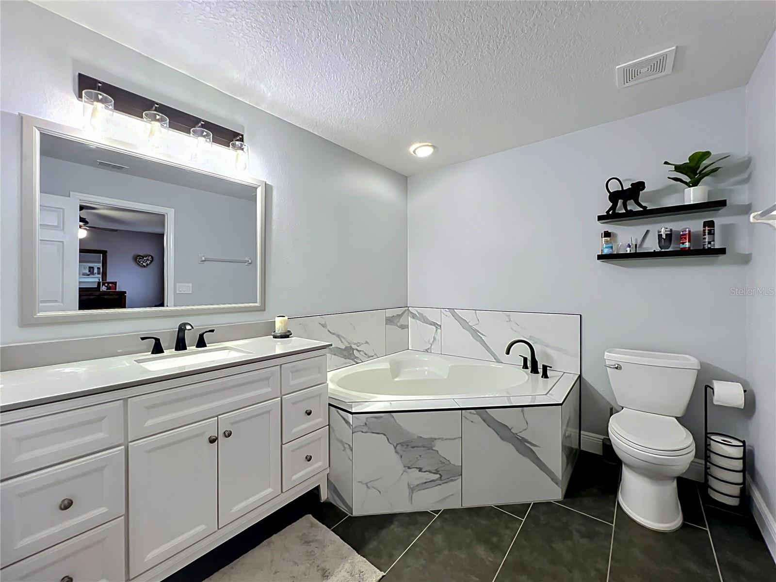 MINNEOLA OAK VALLEY PH 03 LT 362 PB 50 - Residential