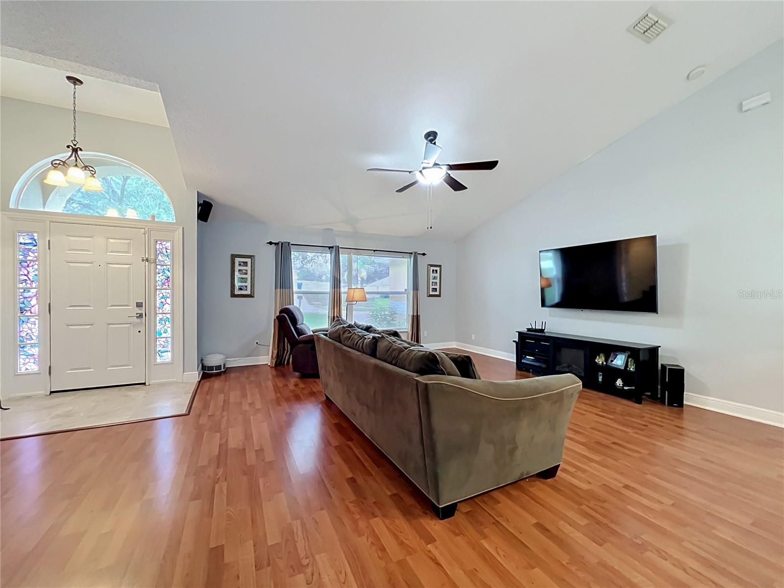 MINNEOLA OAK VALLEY PH 03 LT 362 PB 50 - Residential