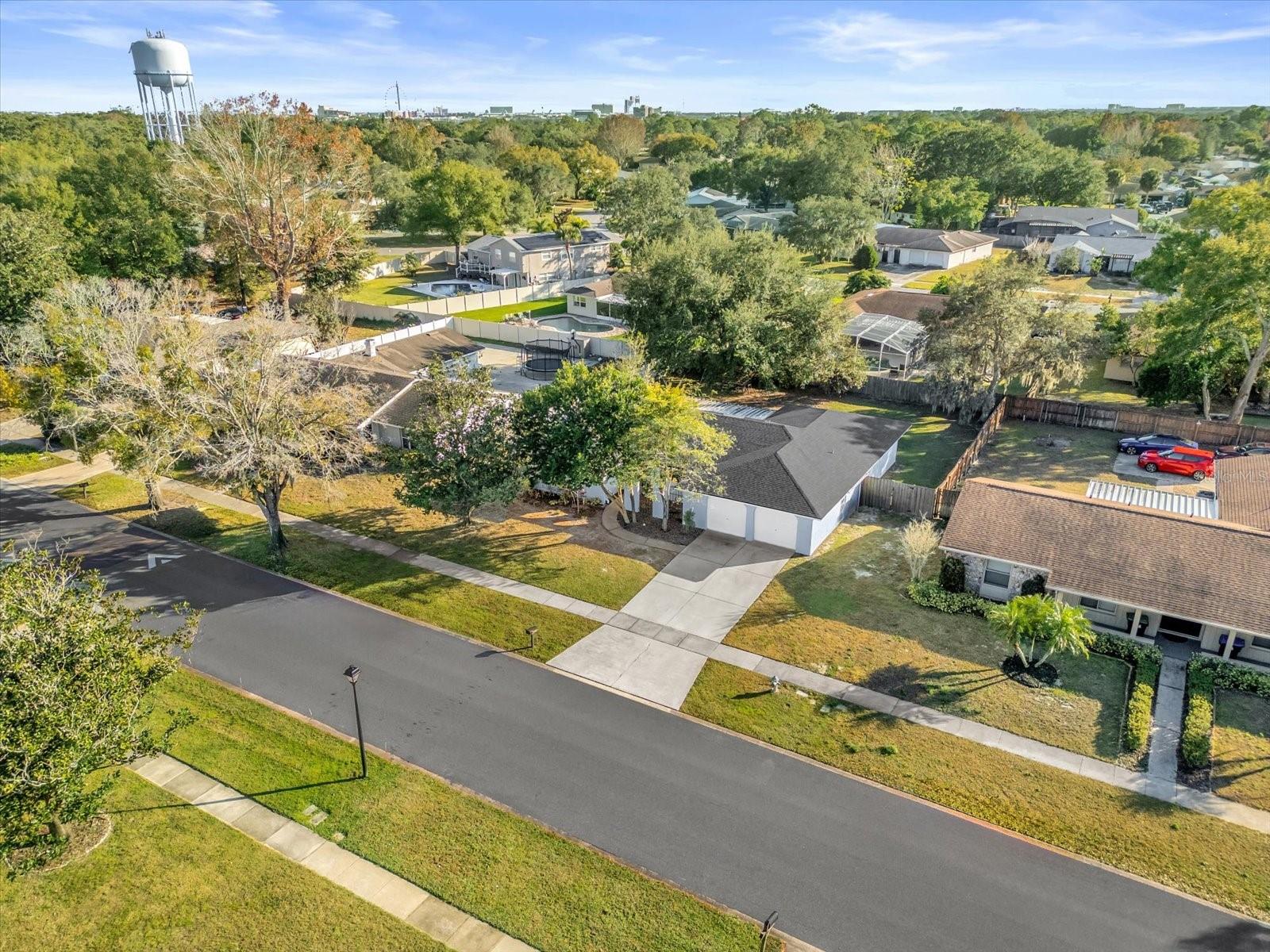 Casas a venda 3 - Jen Dantas 8208 BANYAN BOULEVARD