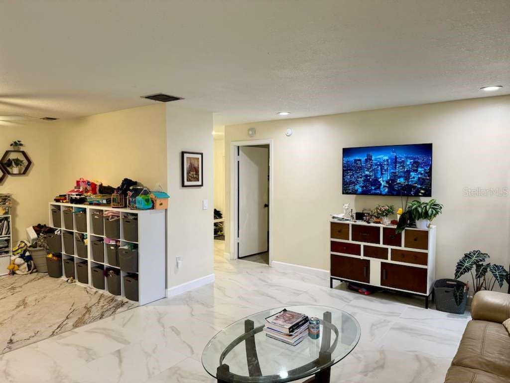 8208 BANYAN BOULEVARD