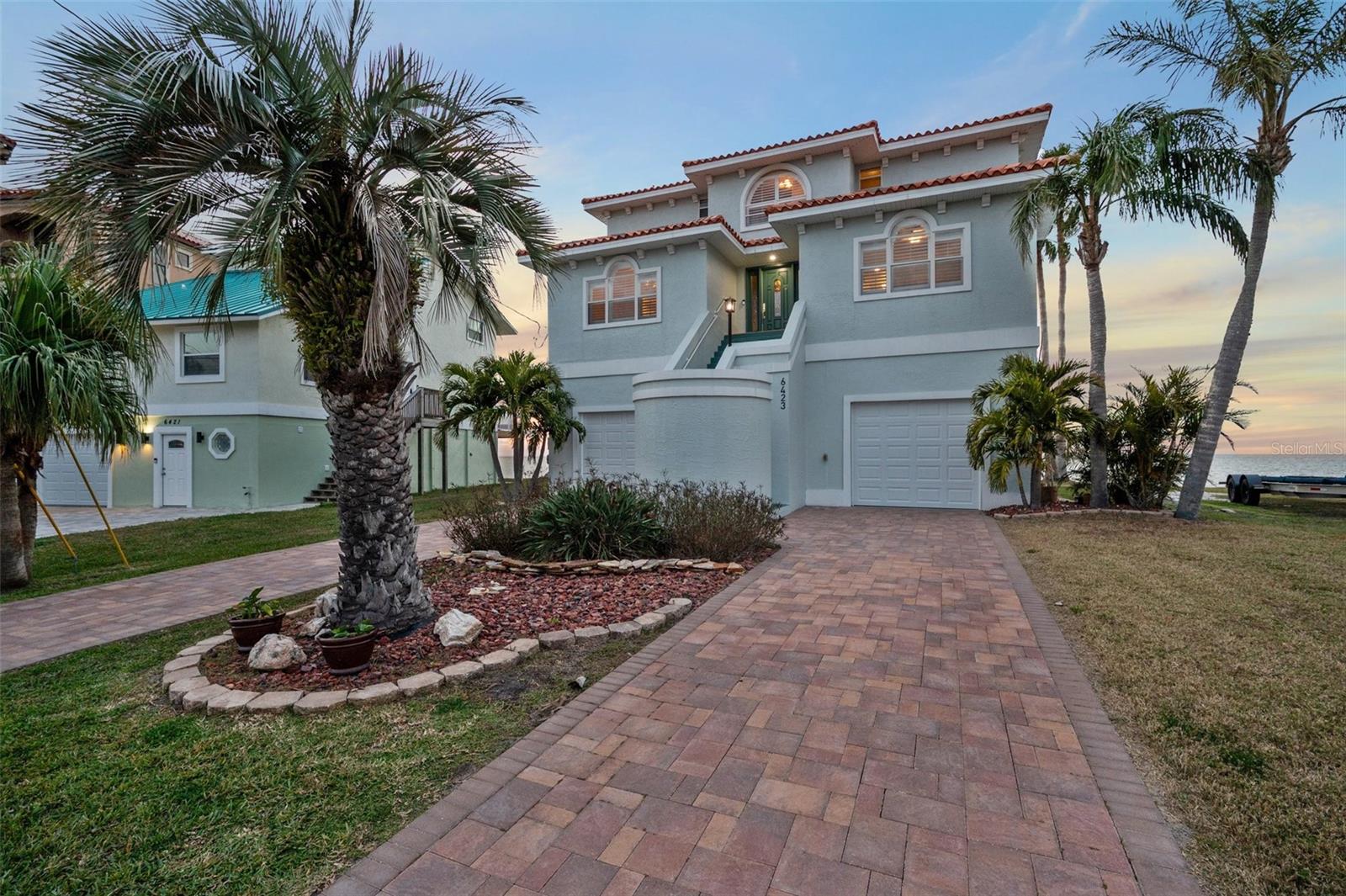 6423 DRIFTWOOD DRIVE