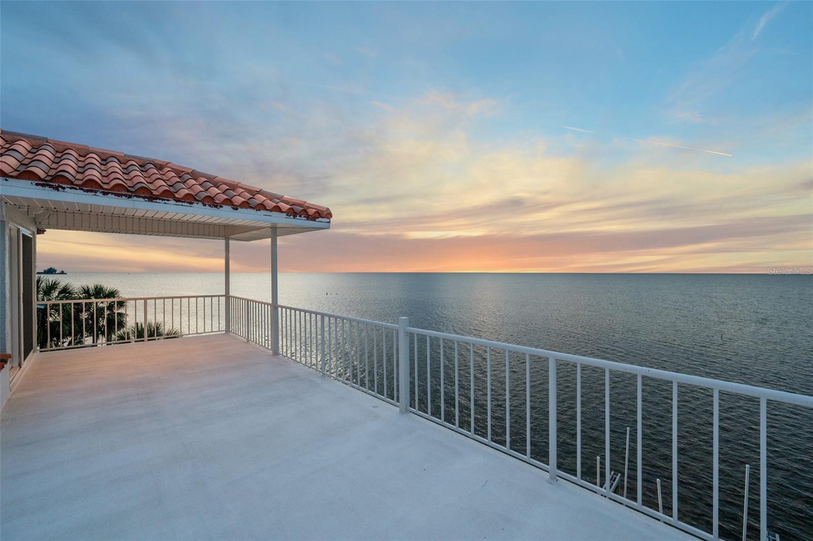 6423 DRIFTWOOD DRIVE