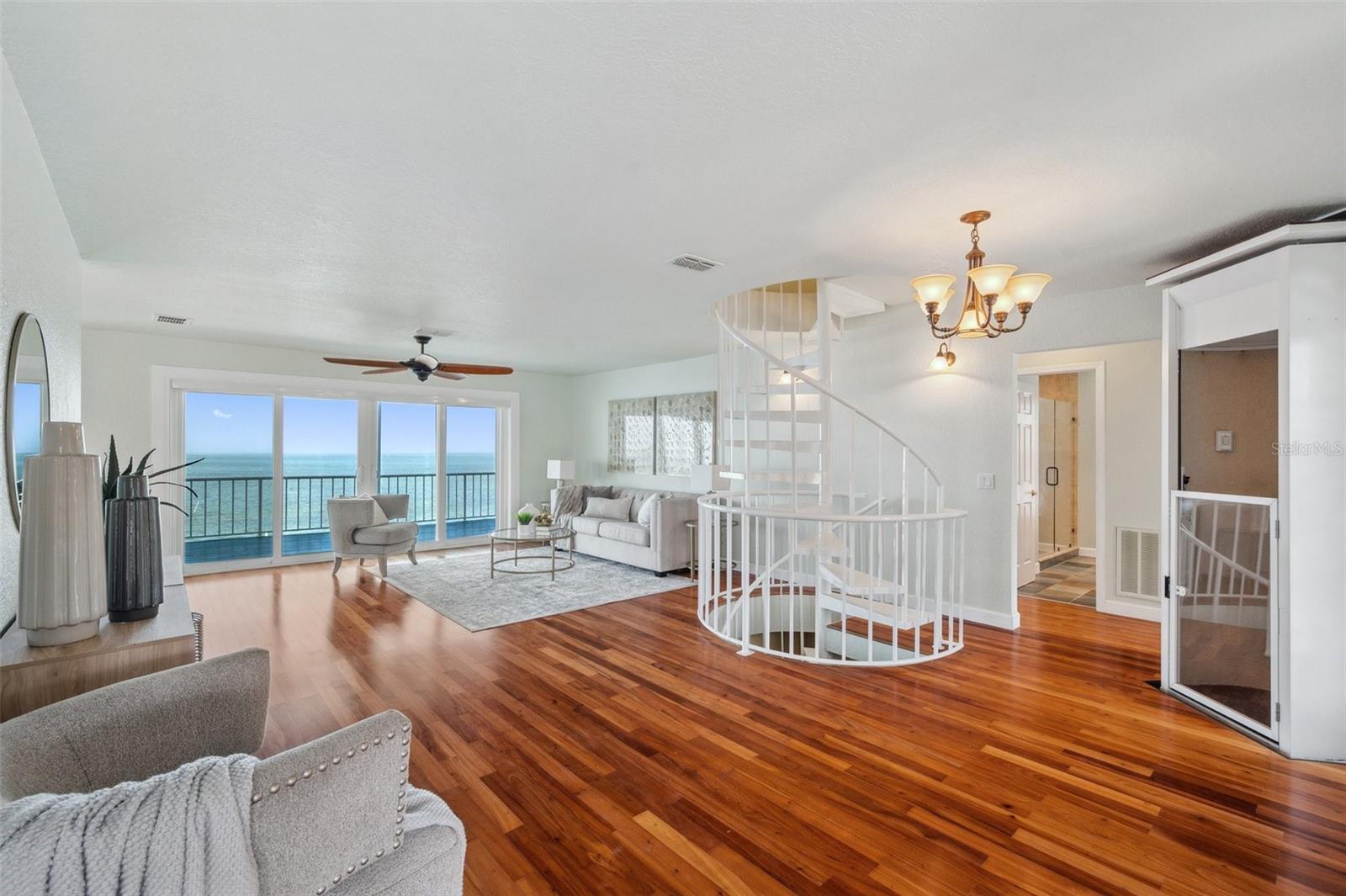6423 DRIFTWOOD DRIVE