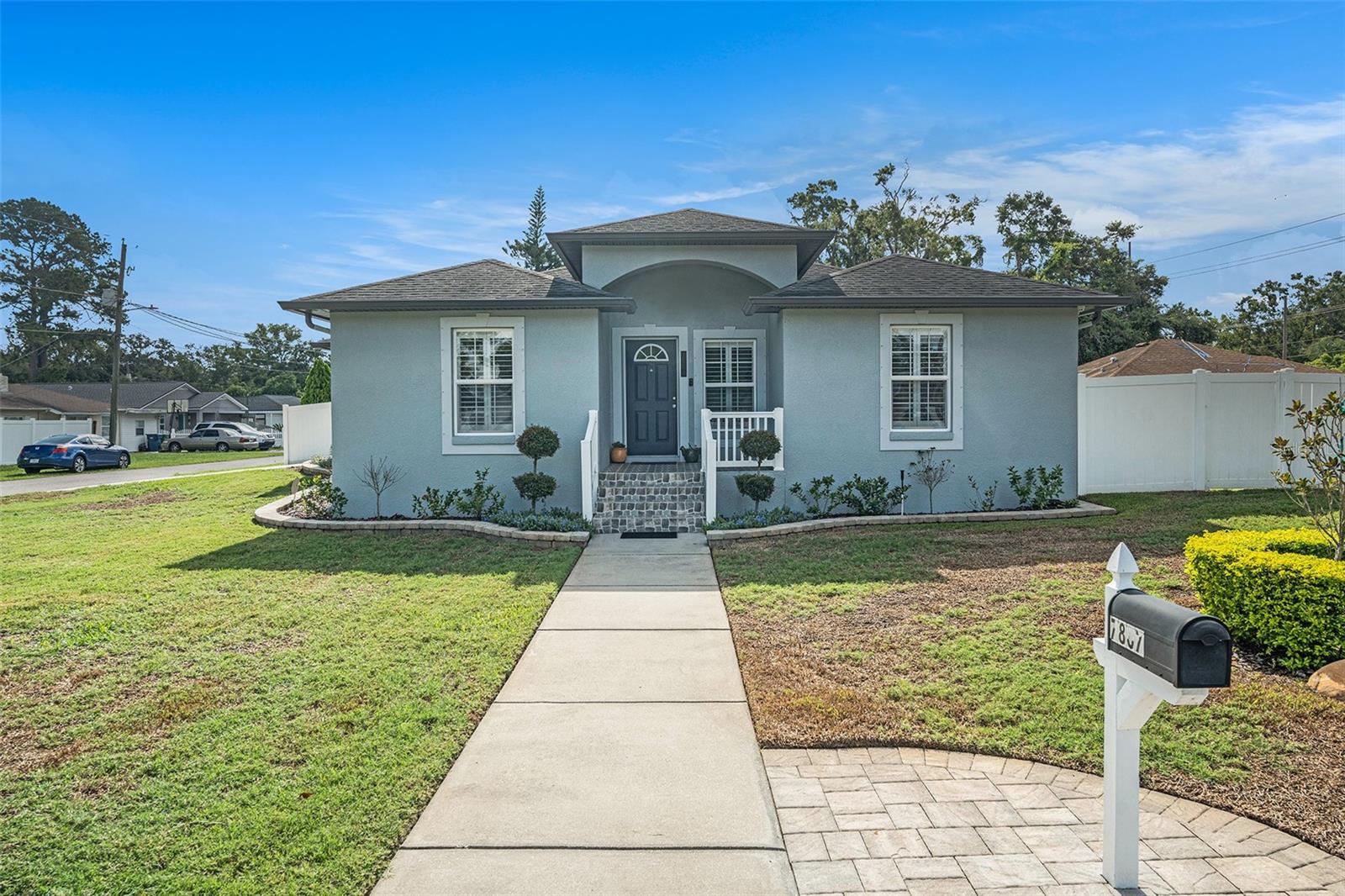 7807 N PACKWOOD AVENUE