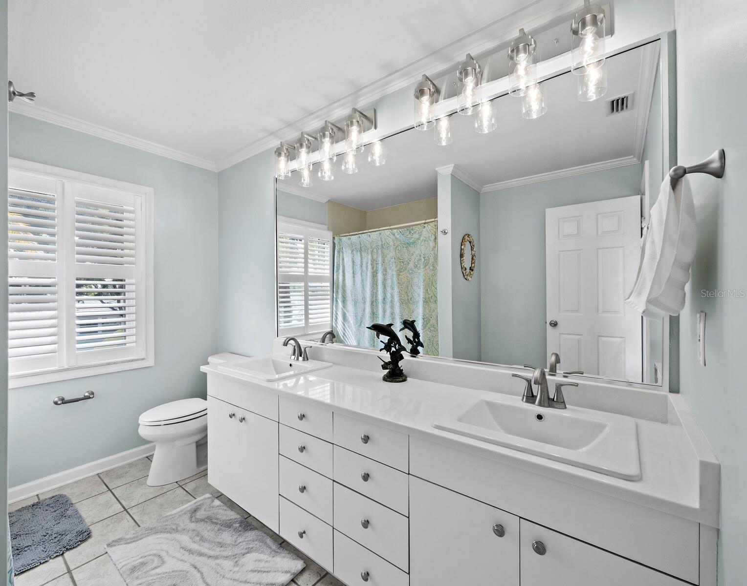 LONGBOAT KEY - Residential