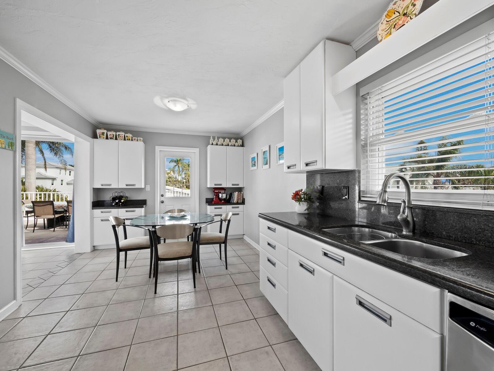 LONGBOAT KEY - Residential