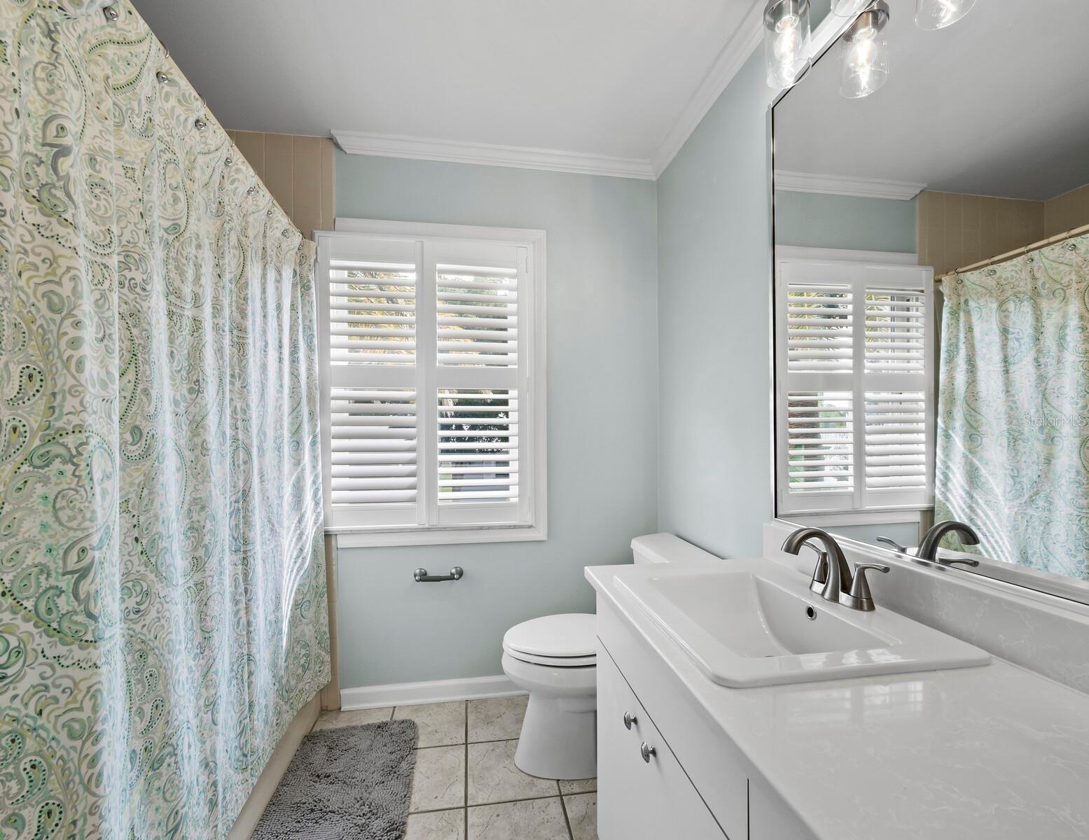 LONGBOAT KEY - Residential