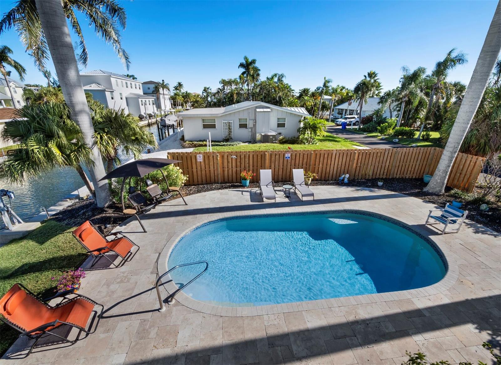 LONGBOAT KEY - Residential