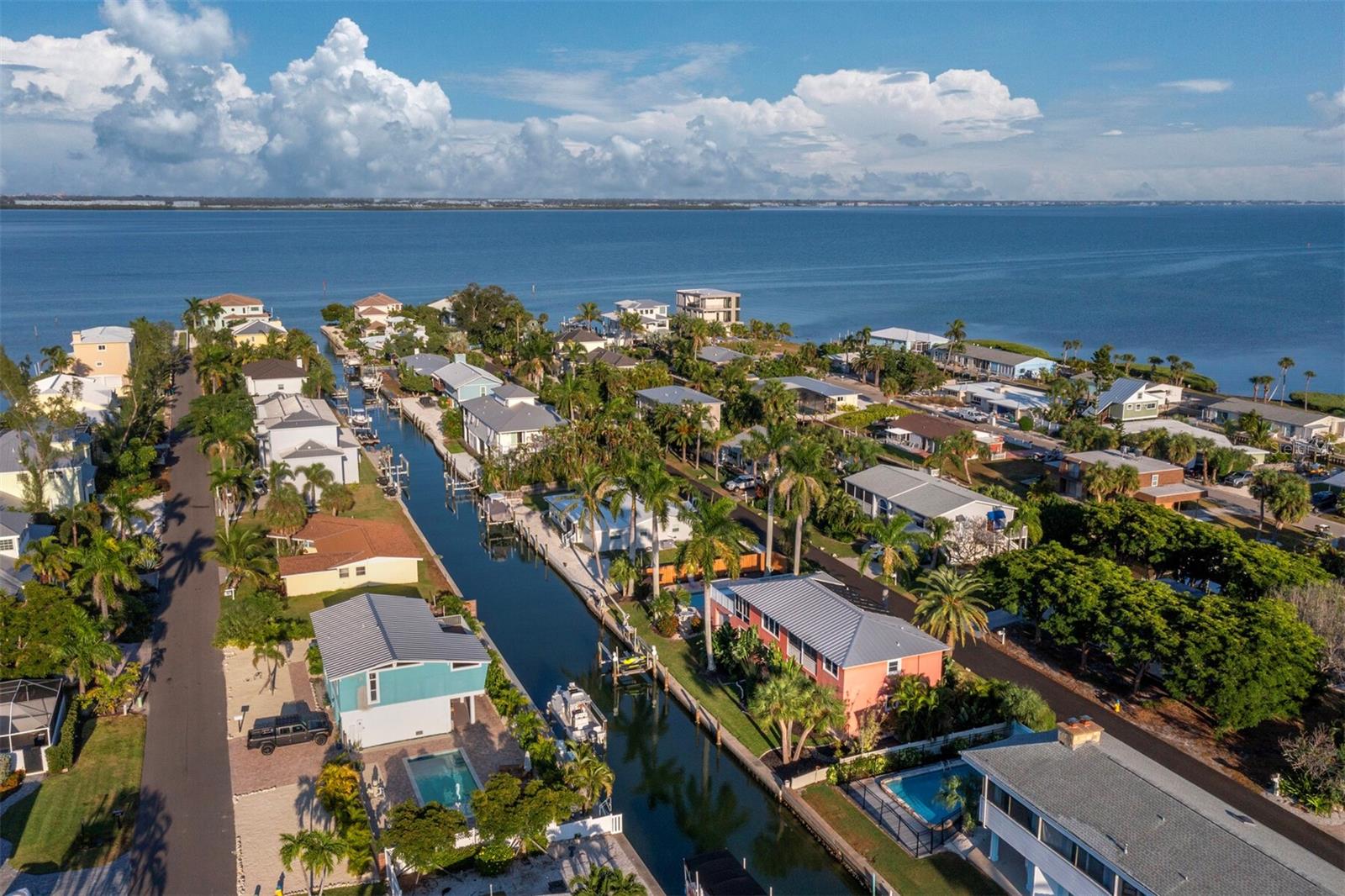 LONGBOAT KEY - Residential