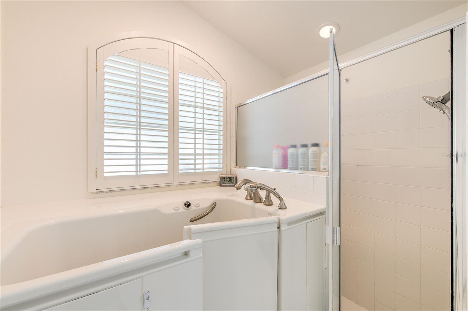 HIGHLANDS AT CREWS LAKE WEST - Residential