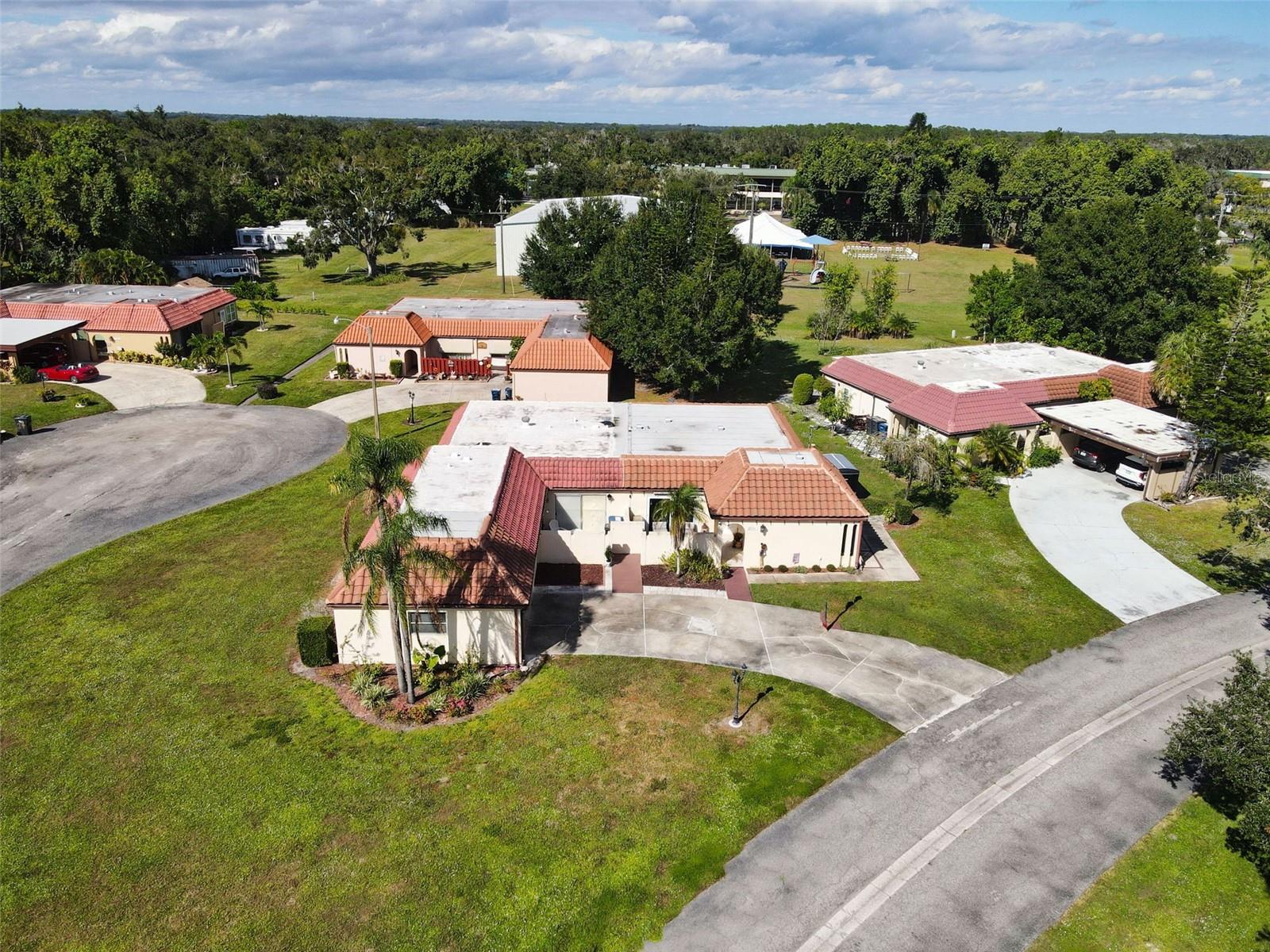 THE VILLAS AT CHRISTIAN RETREAT - Residential