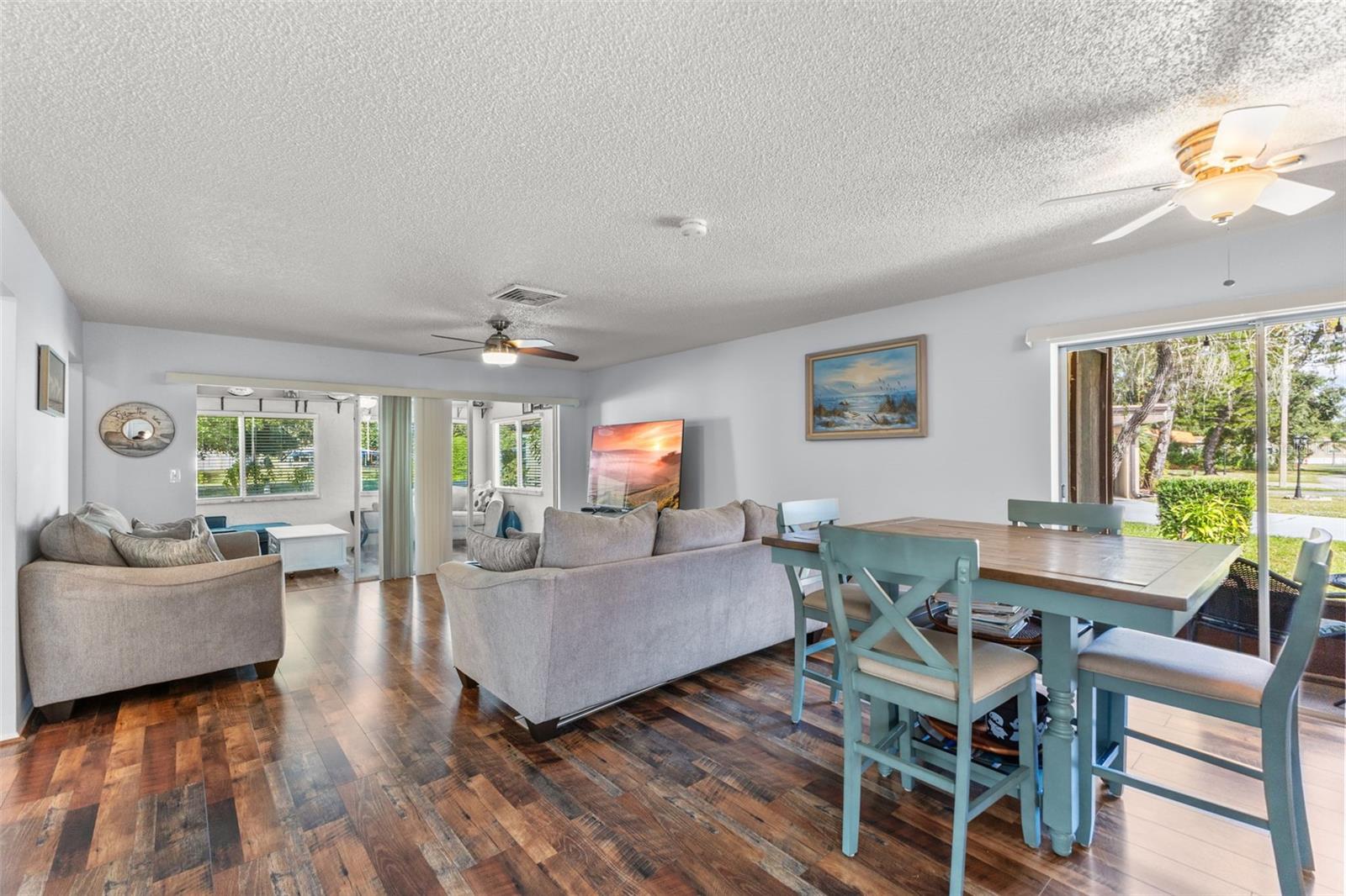 THE VILLAS AT CHRISTIAN RETREAT - Residential