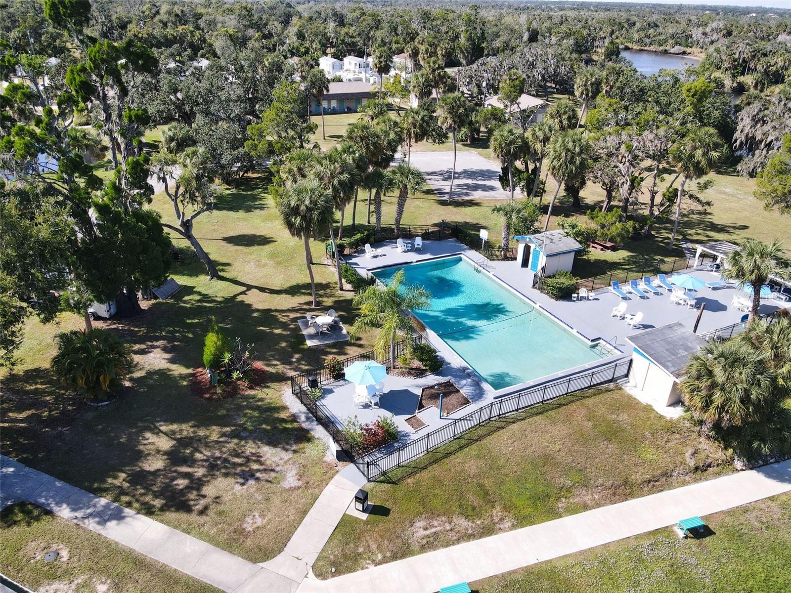 THE VILLAS AT CHRISTIAN RETREAT - Residential