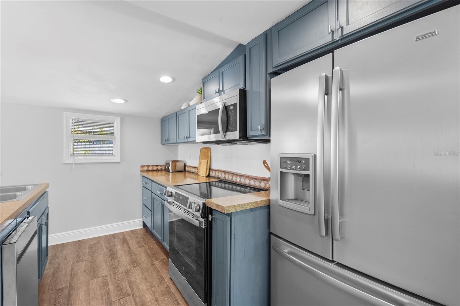 RIVERVIEW CONTINUED - Residential