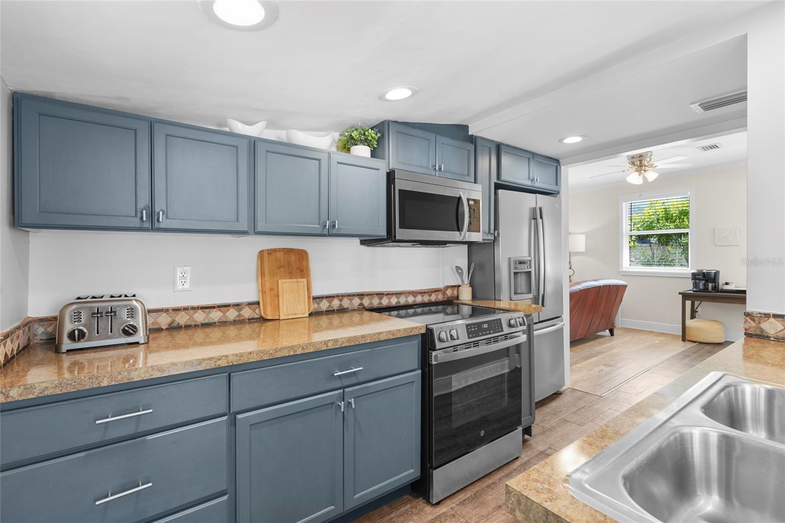 RIVERVIEW CONTINUED - Residential