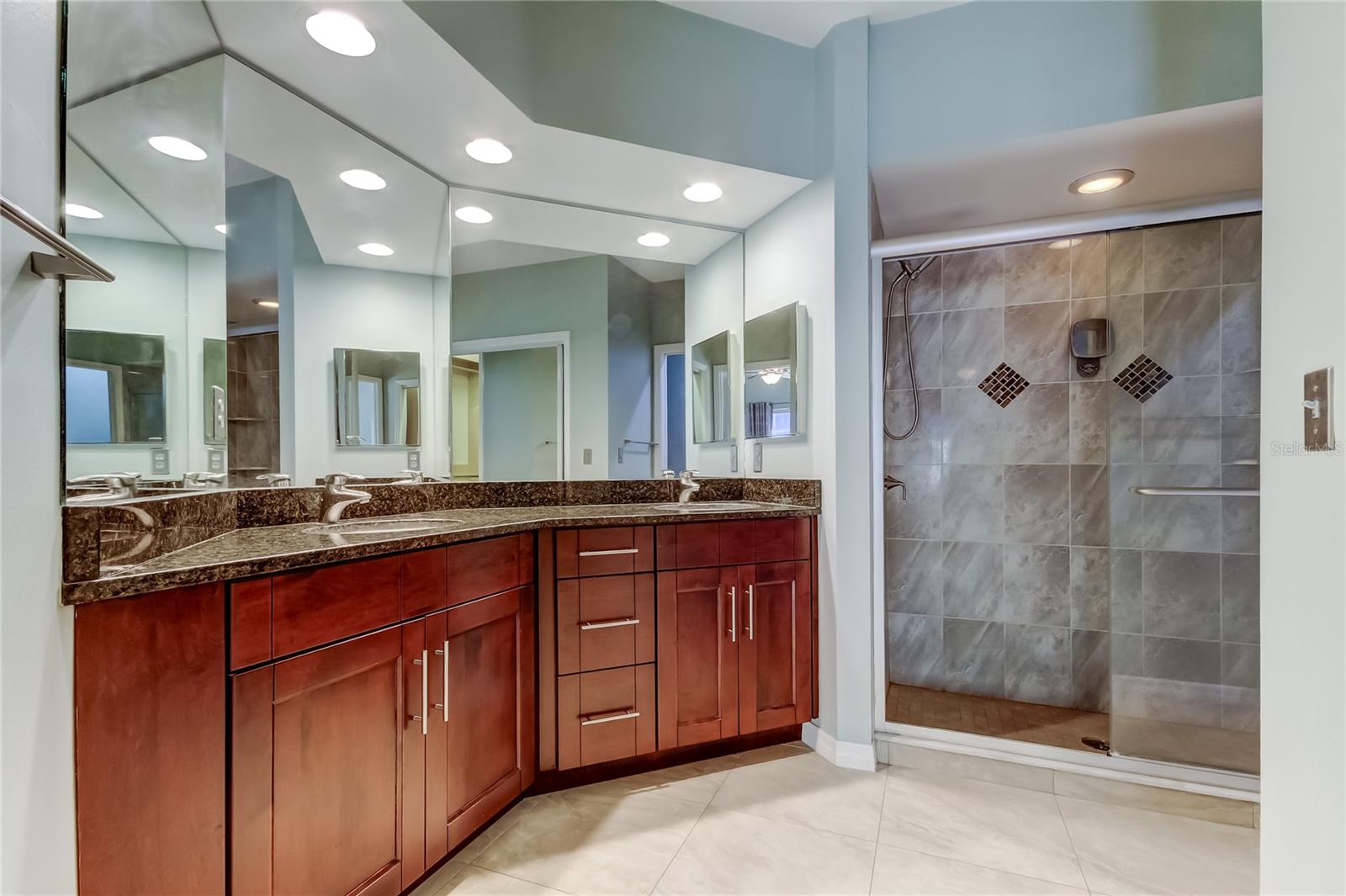 SHIPWATCH - Residential