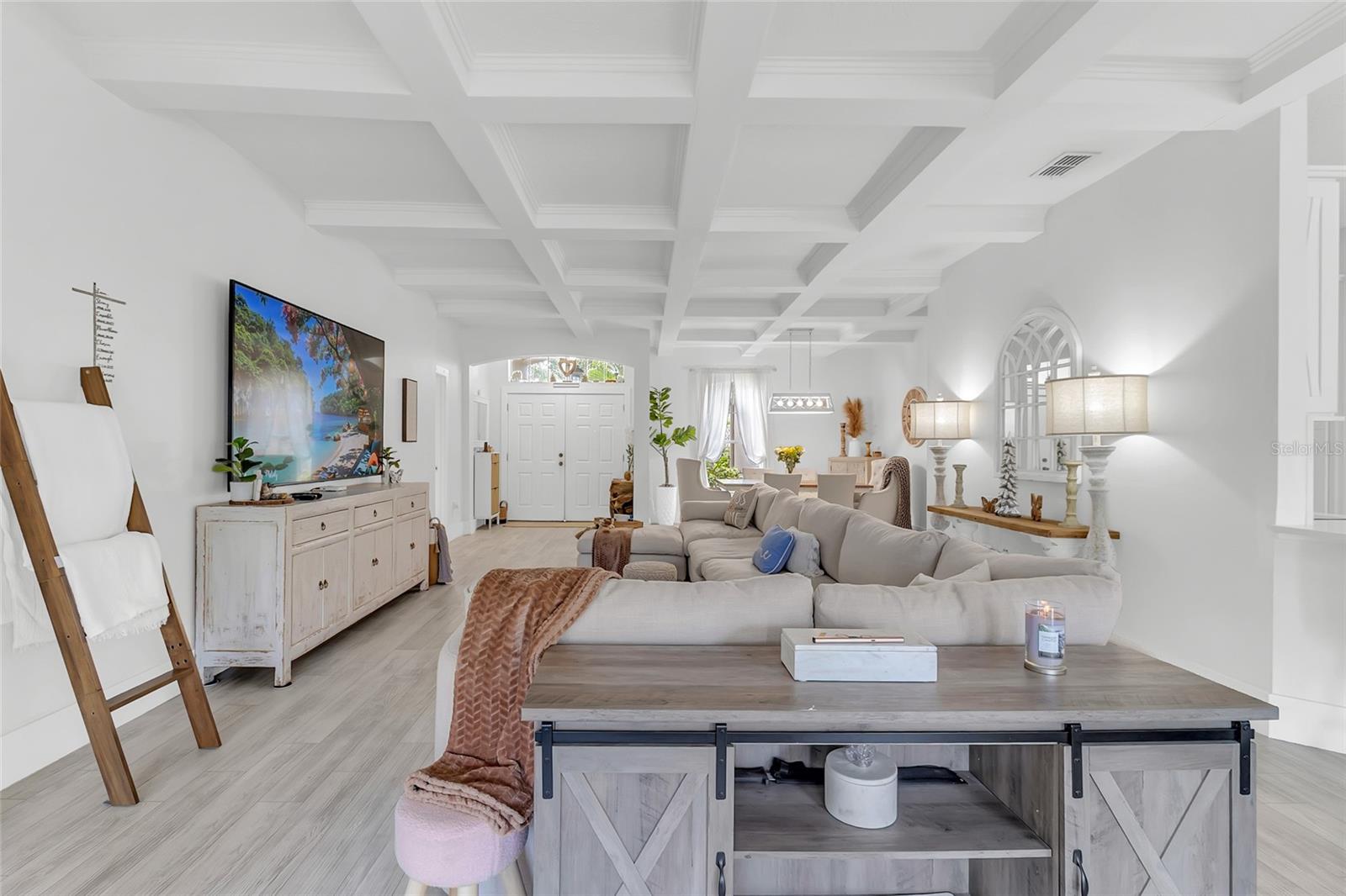 3609 VALLEYVIEW DRIVE