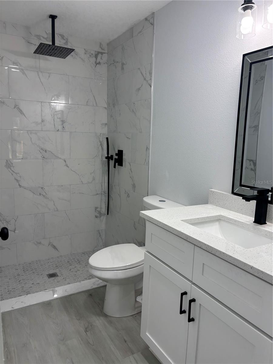 RAINBOW PARK #UN8 - Residential