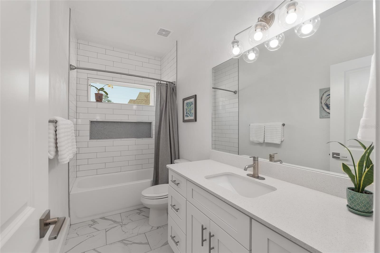 GRAND OAKS AT TOWER PH 2 PB 37 PG 63 - Residential