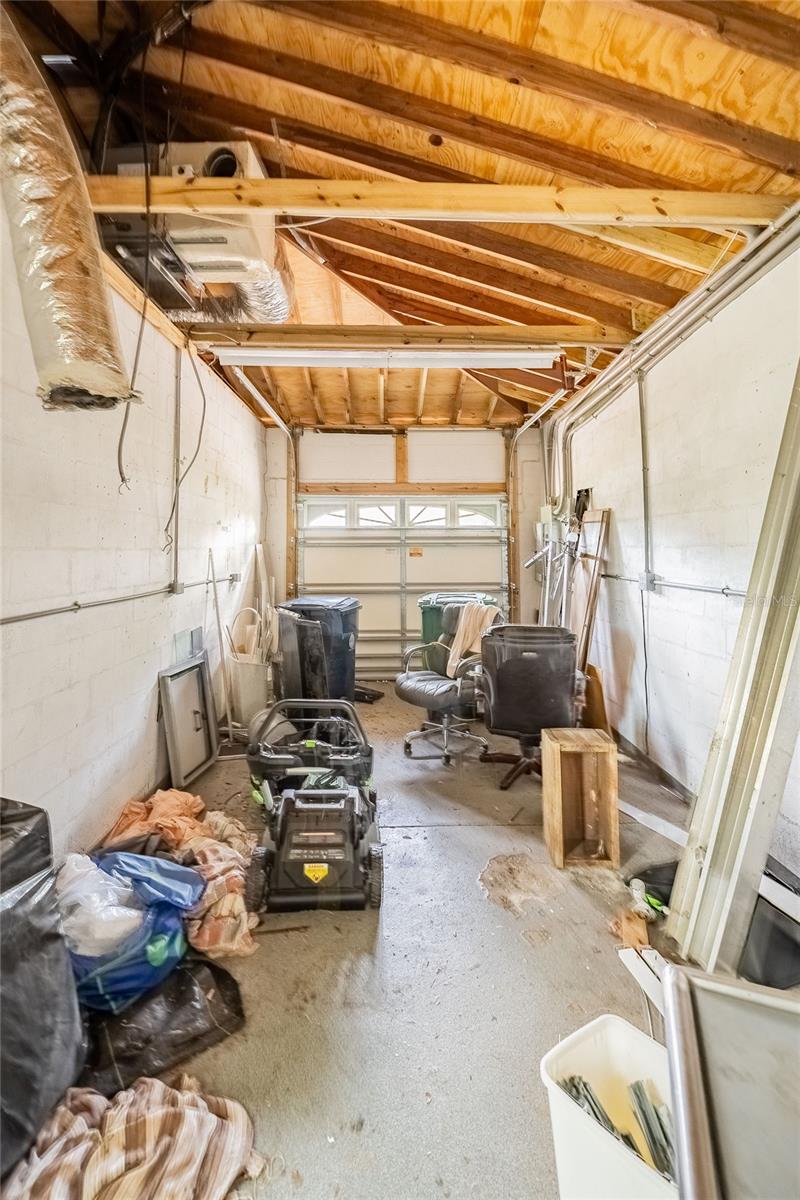 BAYHILL ESTATES - Land