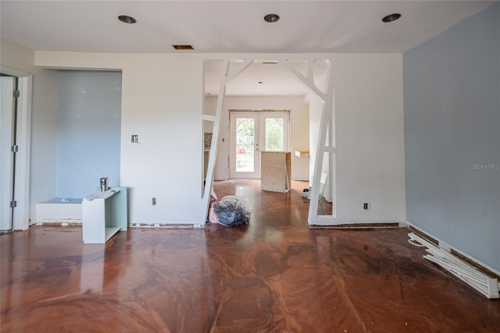 BAYHILL ESTATES - Land