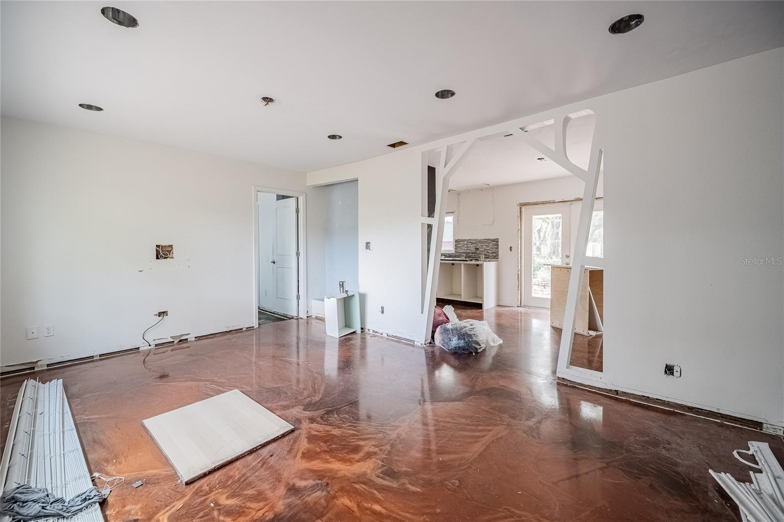 BAYHILL ESTATES - Land