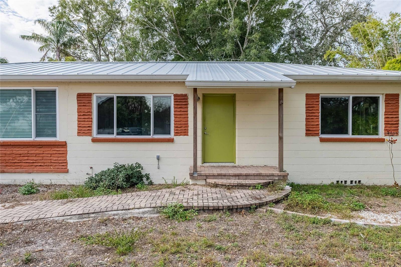 BAYHILL ESTATES - Land