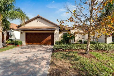 A home in WIMAUMA