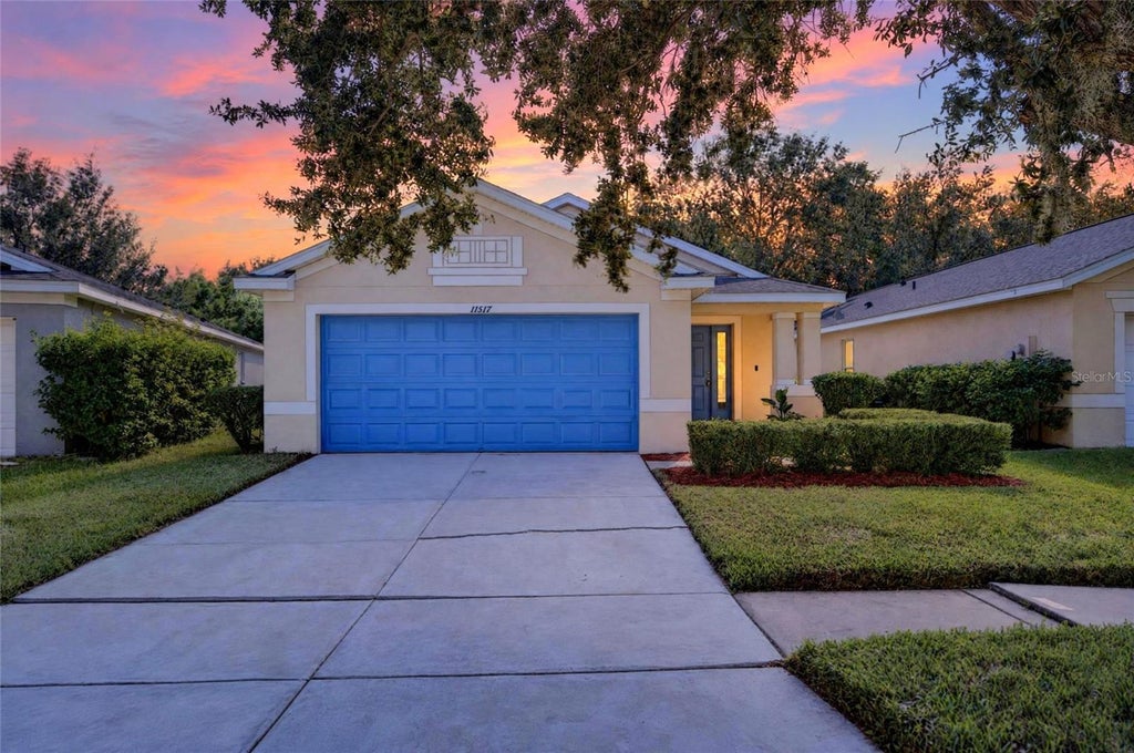 Photo of 11517 Crestlake Village Drive, Riverview, FL 33569 (MLS # TB8559731)