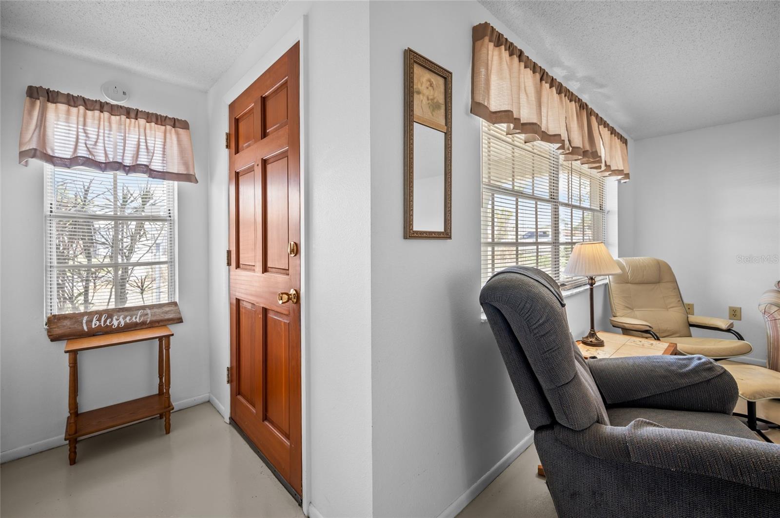 SOUTH VENICE - Residential