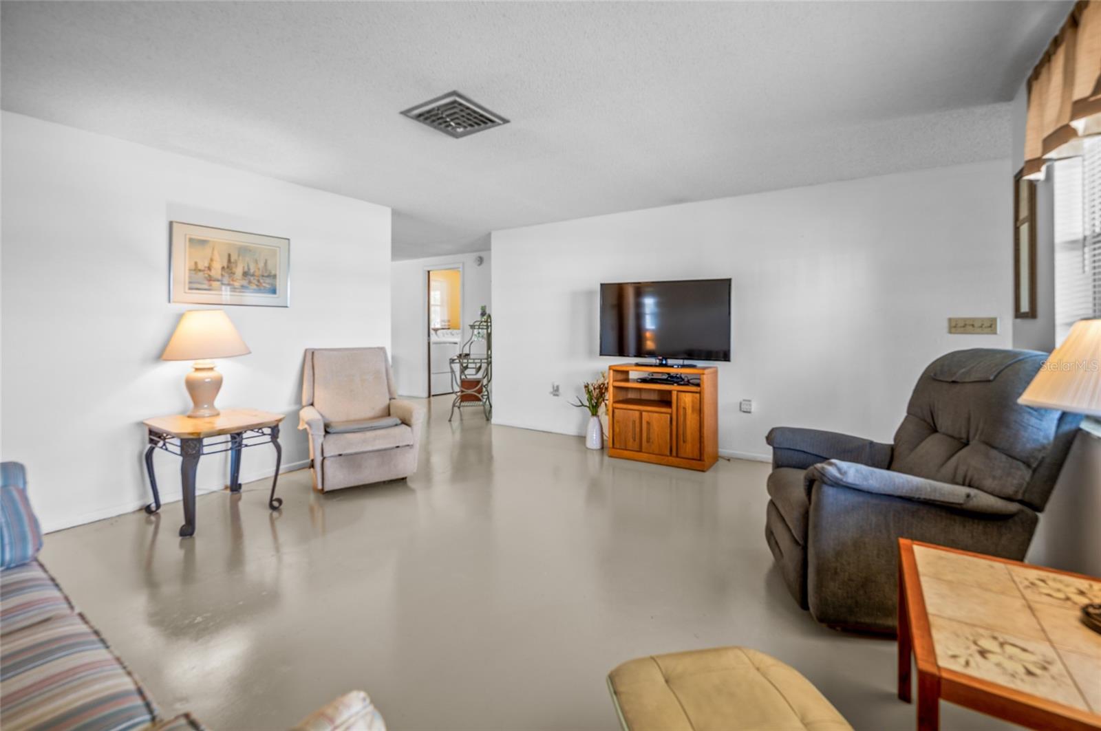 SOUTH VENICE - Residential